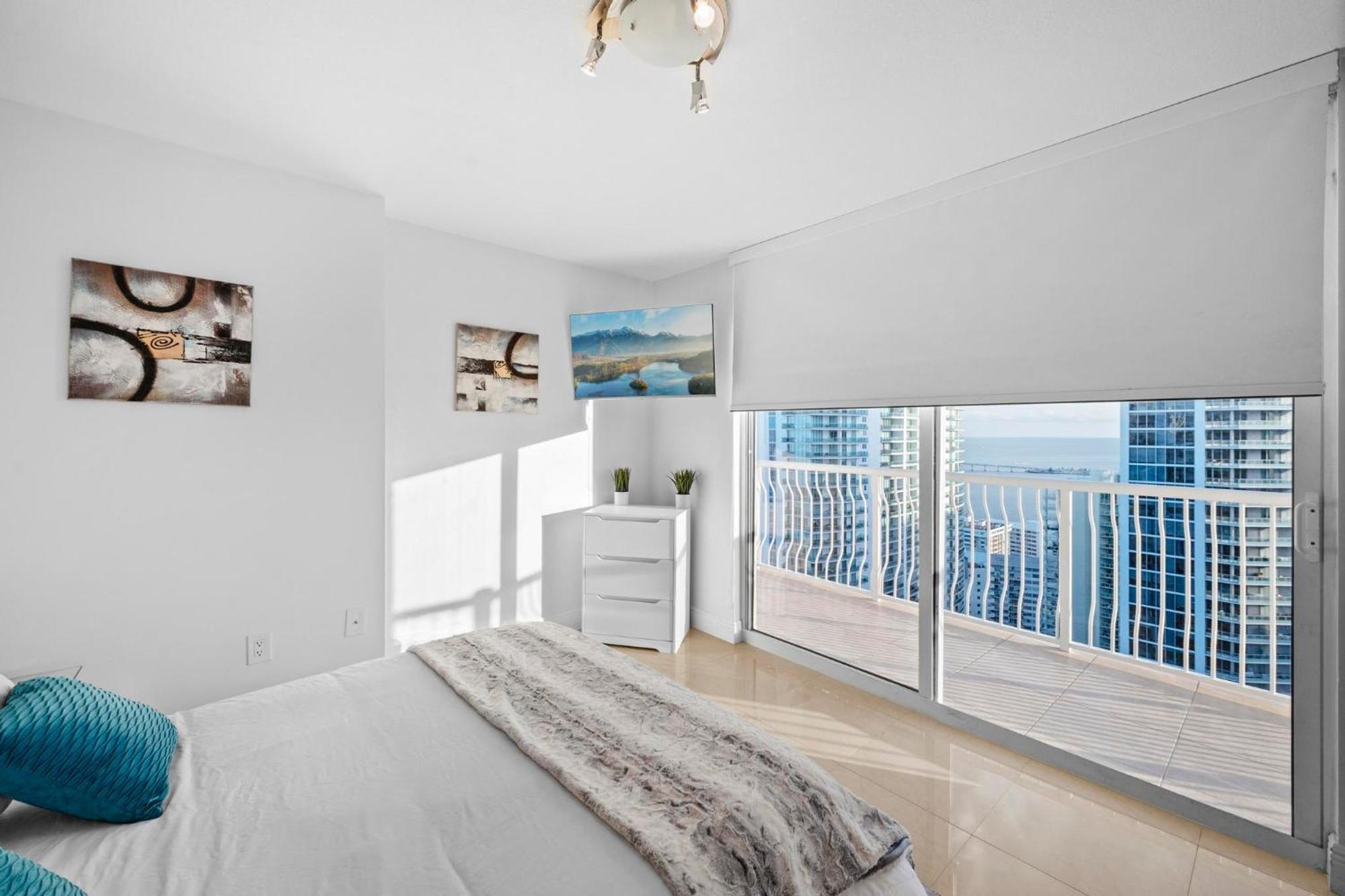 Bnb Hyperion - Luxe 3B Condo W City & Ocean Views Miami Eksteriør billede