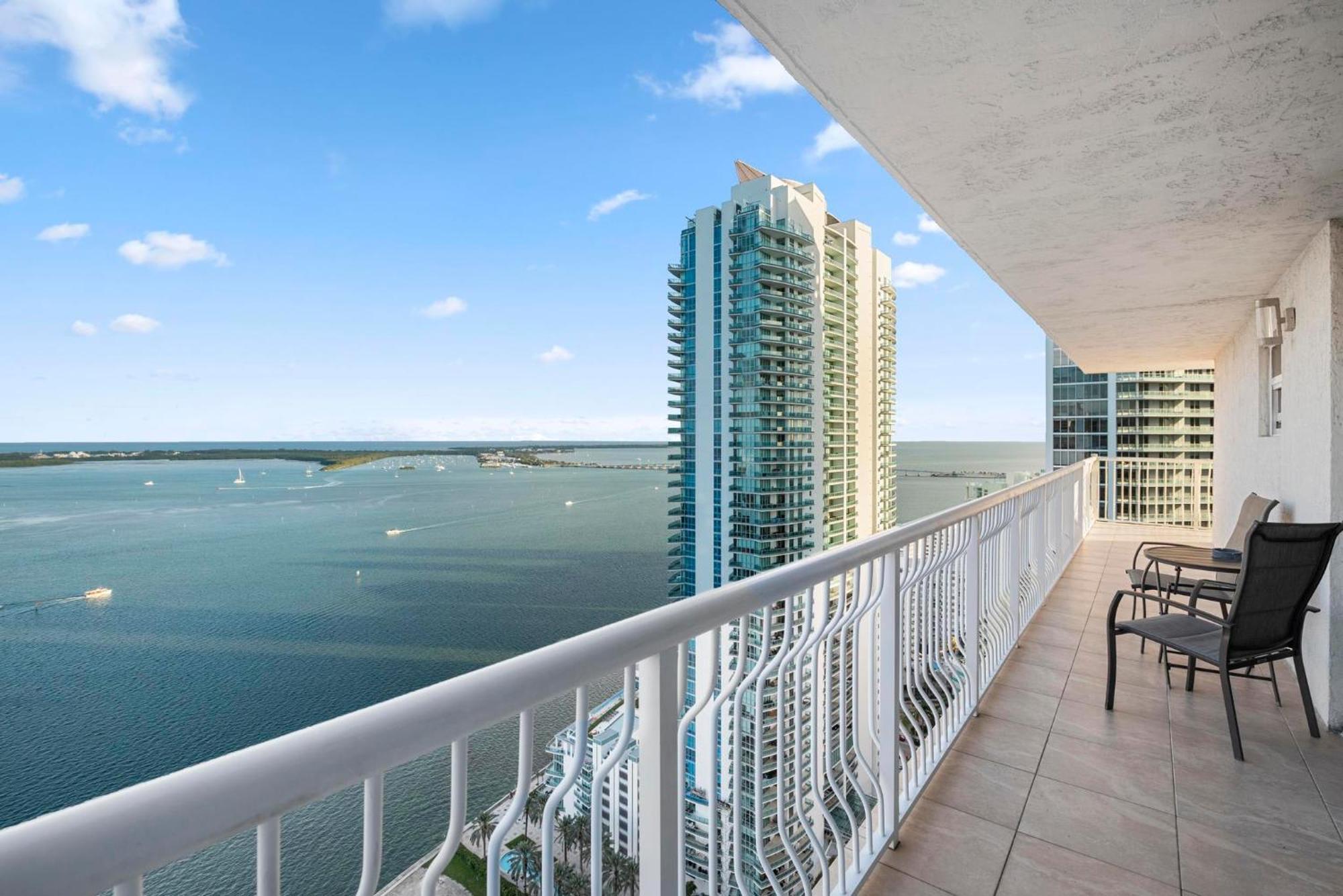 Bnb Hyperion - Luxe 3B Condo W City & Ocean Views Miami Eksteriør billede