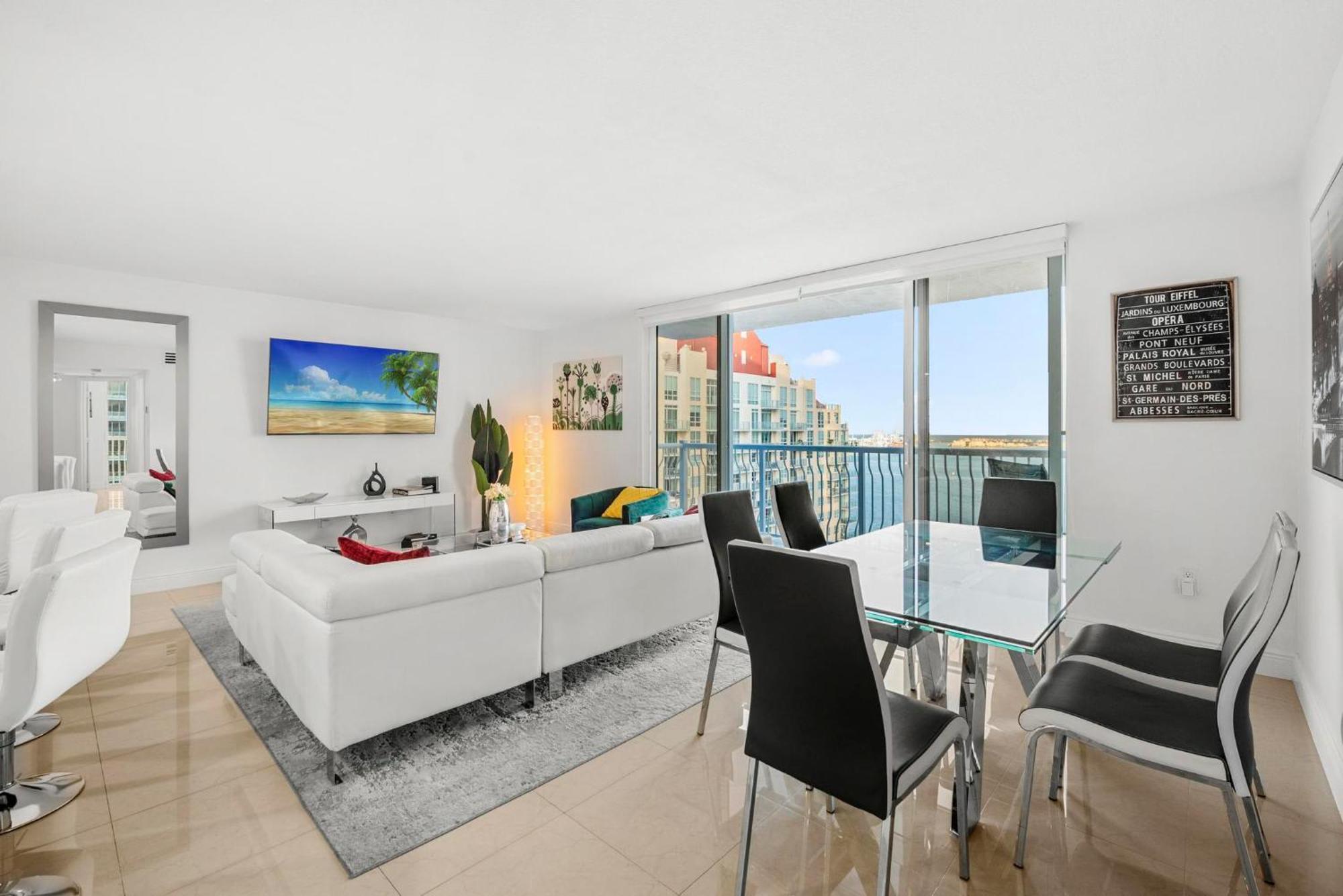 Bnb Hyperion - Luxe 3B Condo W City & Ocean Views Miami Eksteriør billede